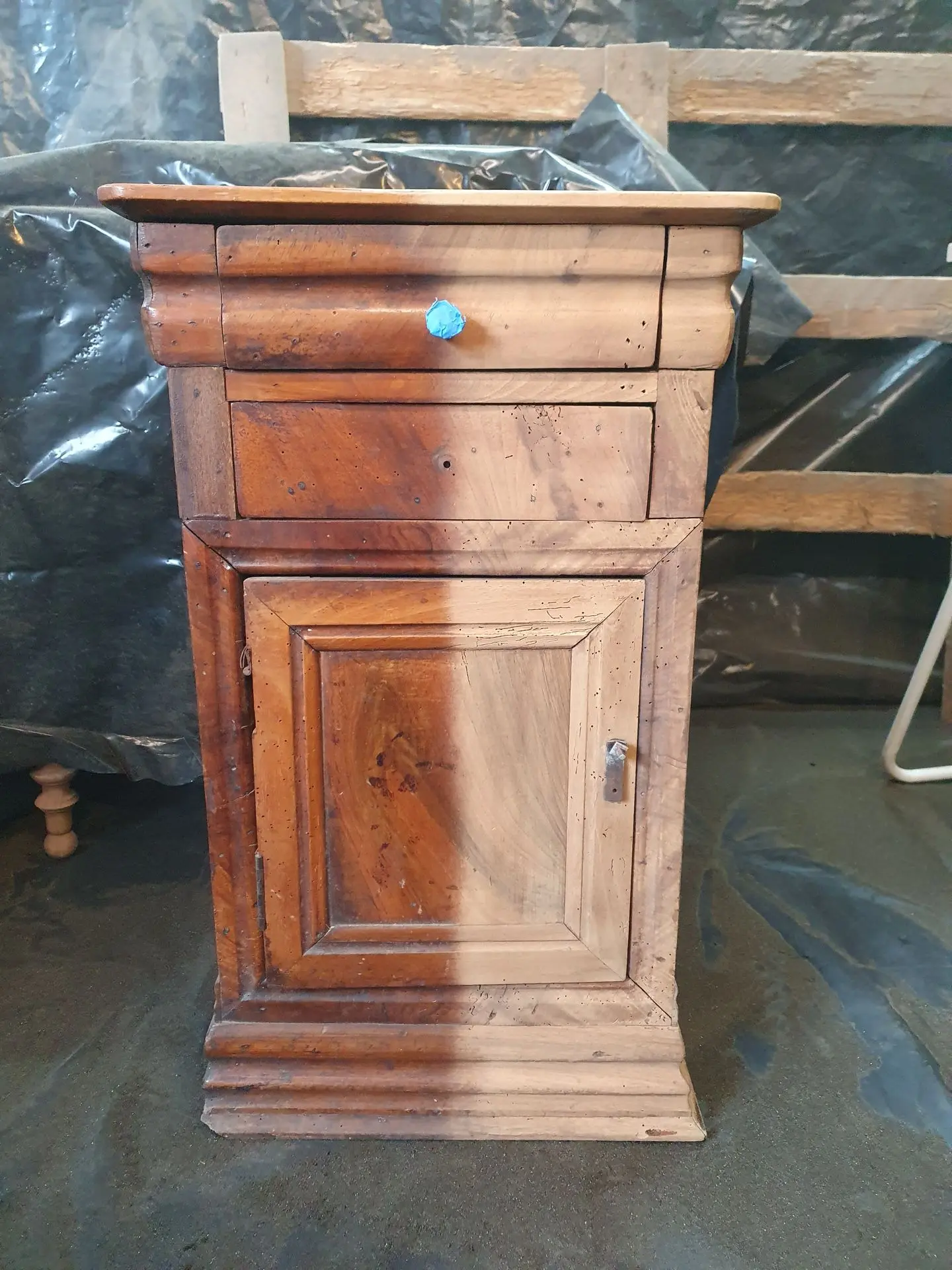 chevet noyer exemple aérogommage