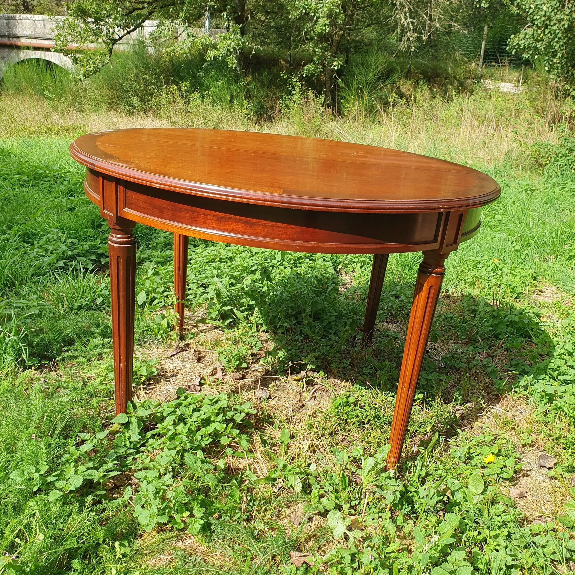 table ronde en sapelli 