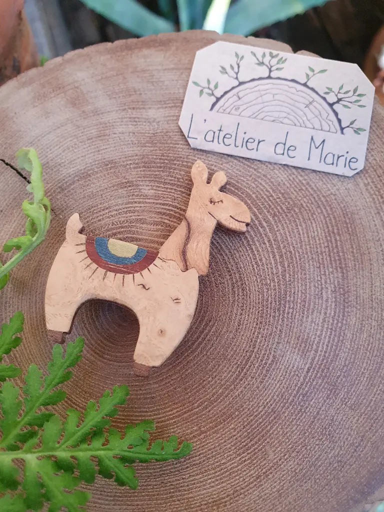 Broche marqueterie - Lama