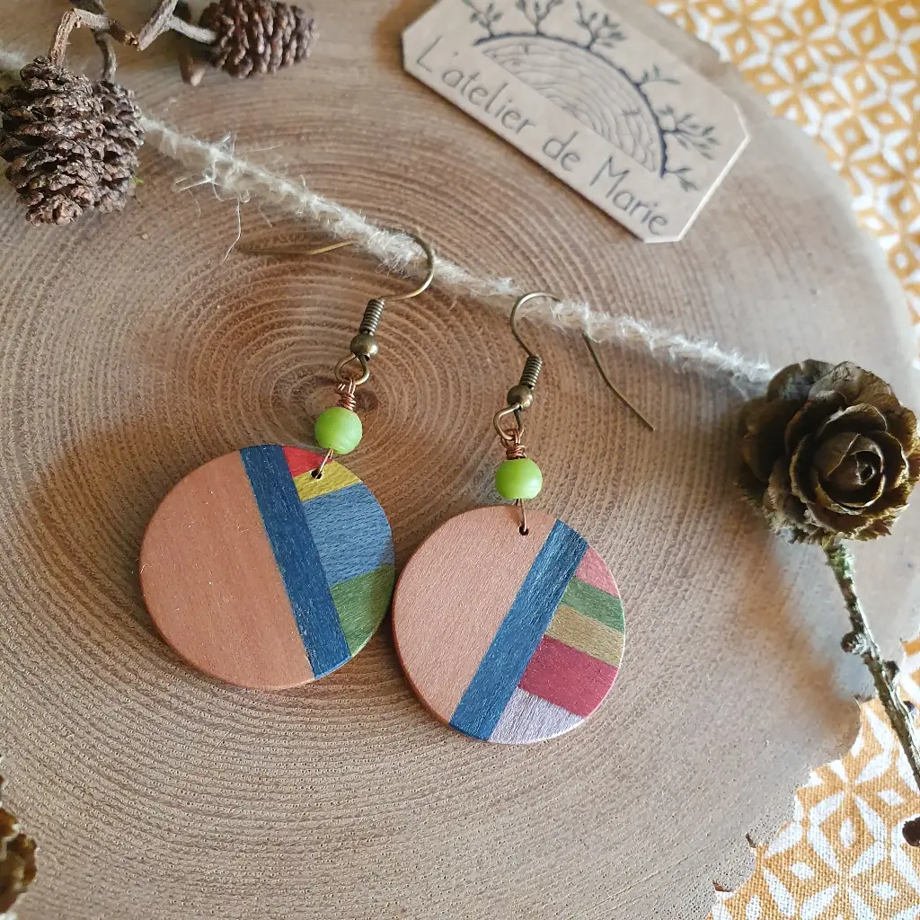 Boucles d'oreilles ronde en bois - poirier et bois teinté