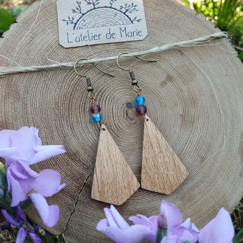 Boucles d'oreilles en bois - hêtre et perles en verre