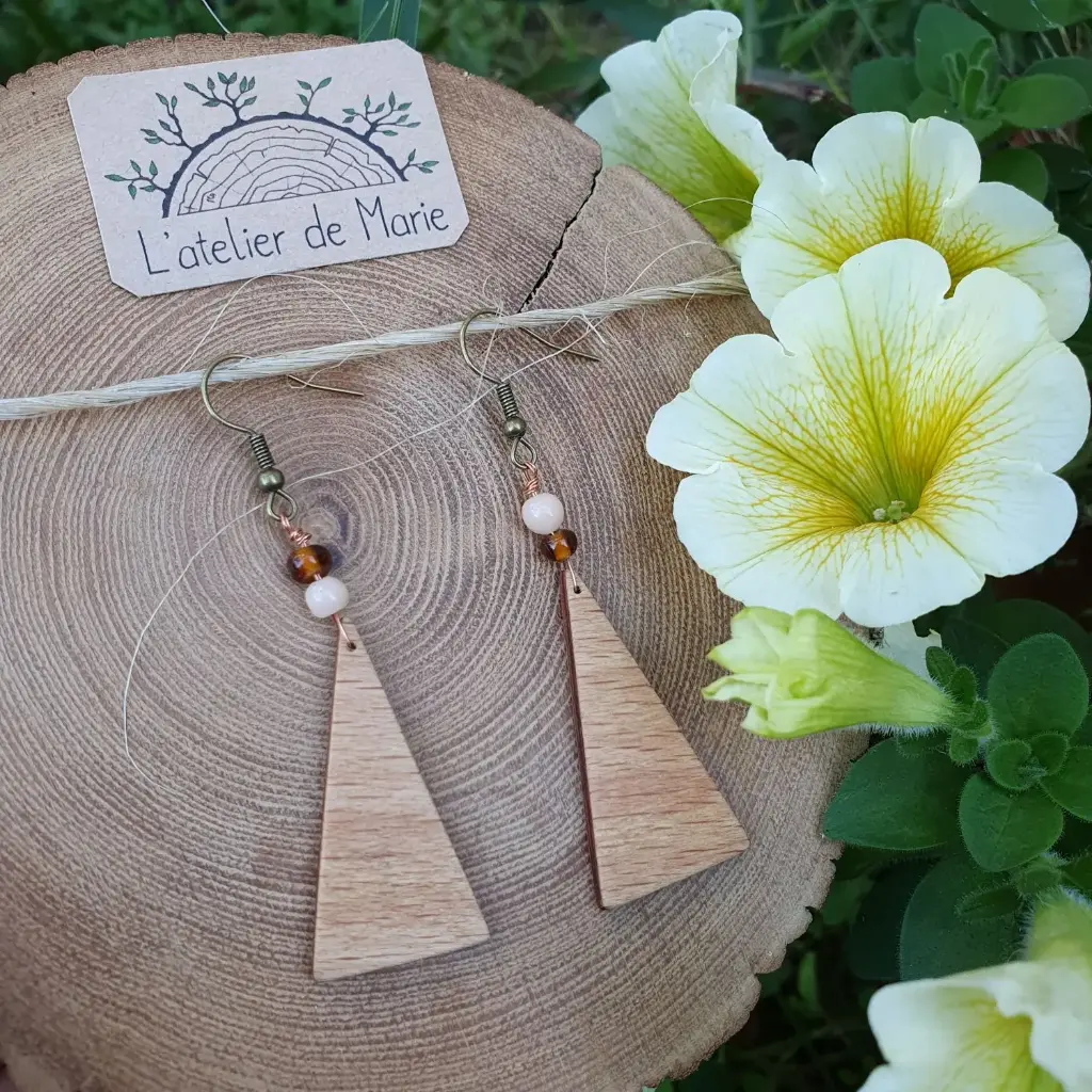 Boucles d'oreilles en bois - hêtre et perles en verre 
