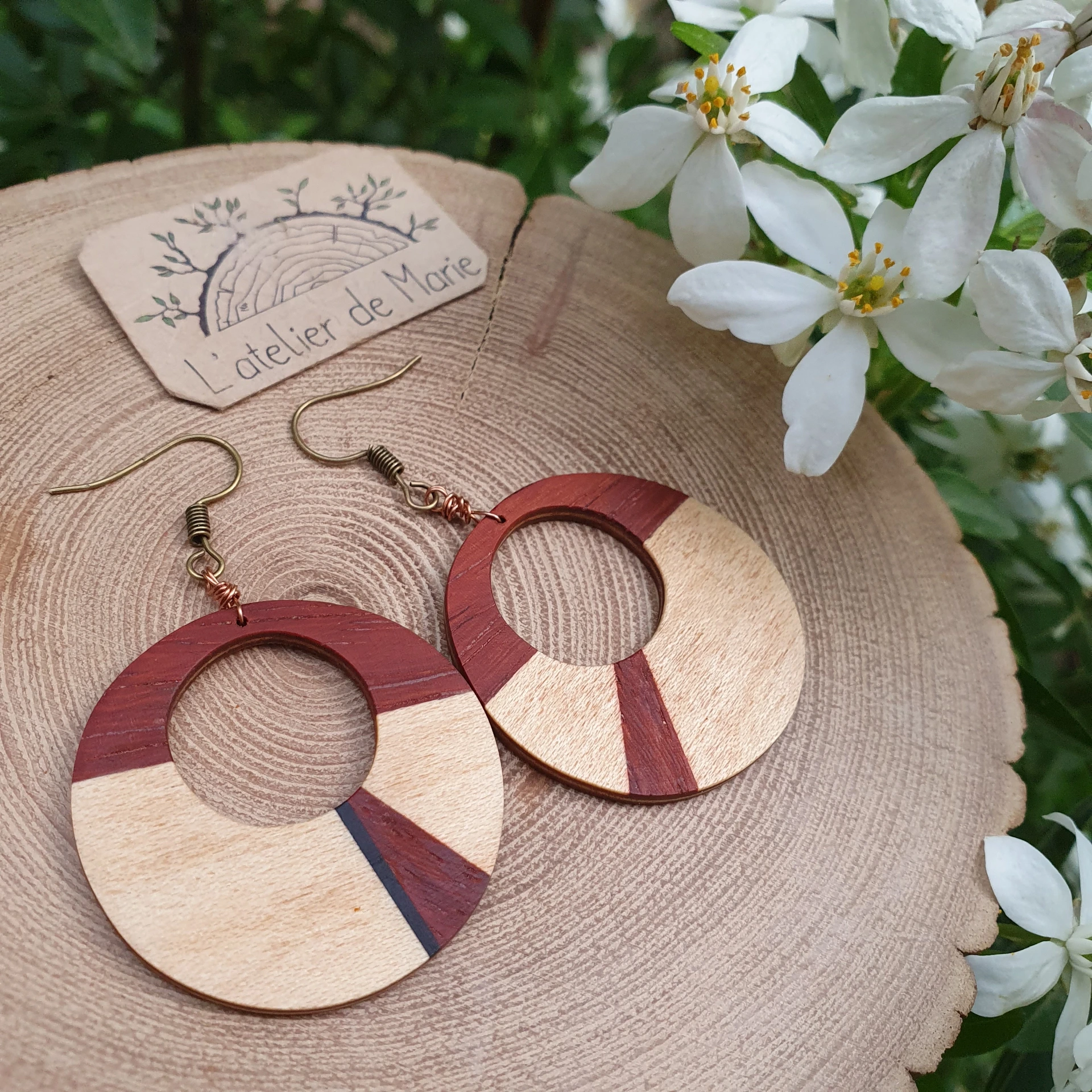 Boucles d'oreilles ronde en bois - padouk et sycomore