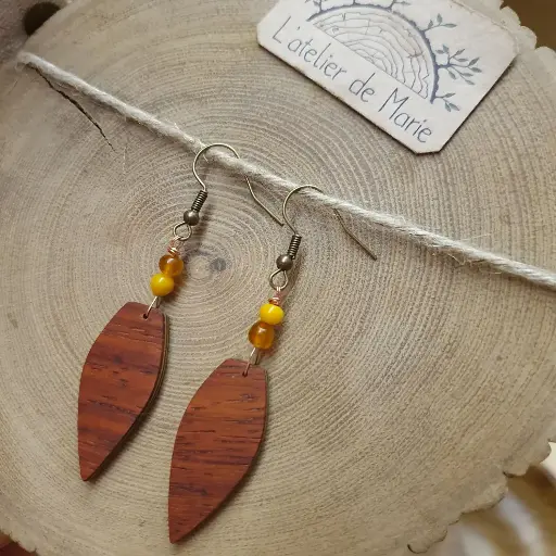 [BOS - 0016] Boucles d'oreilles en bois - padouk et perle orangé